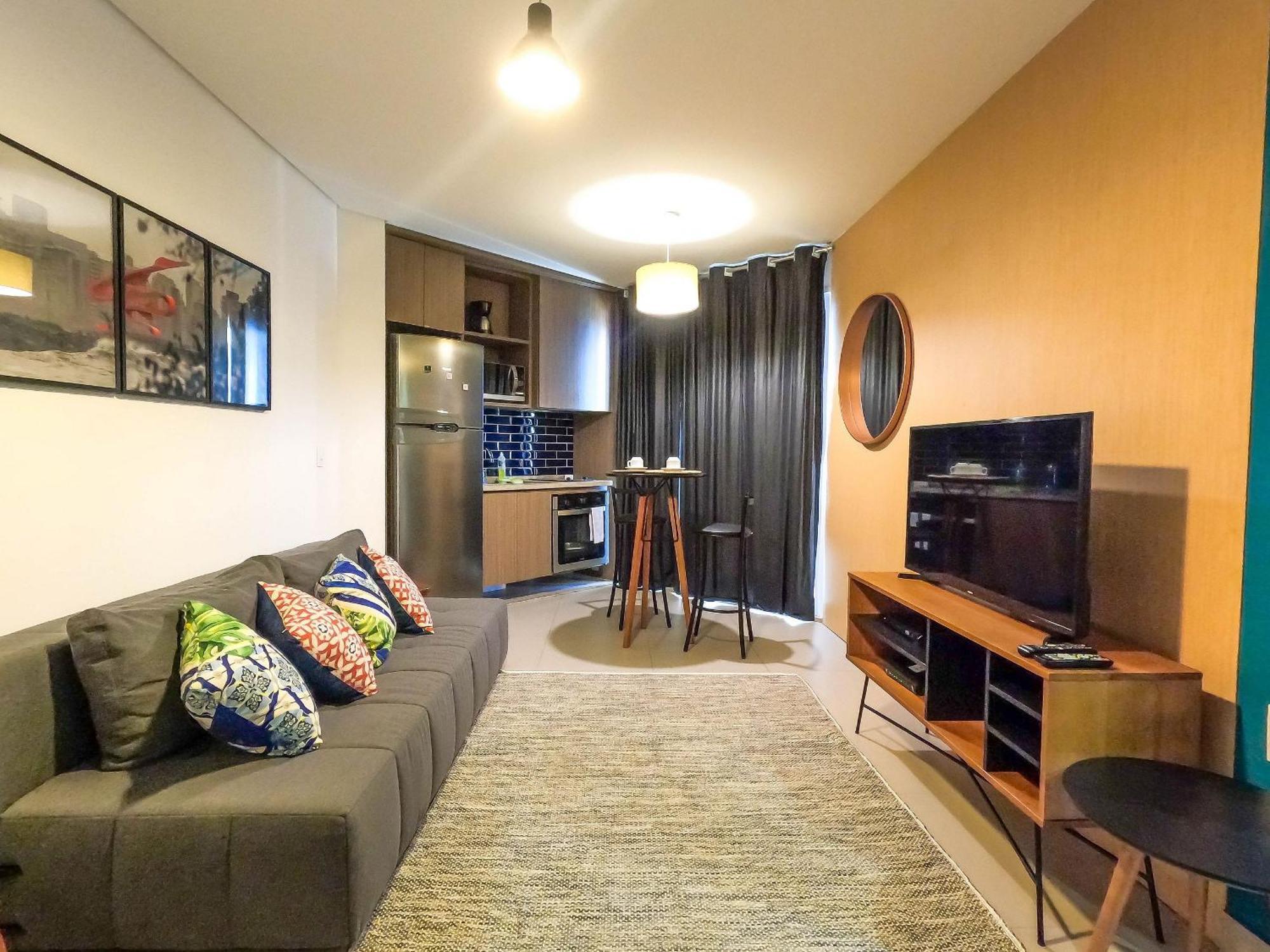 Apartment Estanconfor Vista Mar Comgaragem Arrumacao Diaria, Ar Cond. E Cozinha *