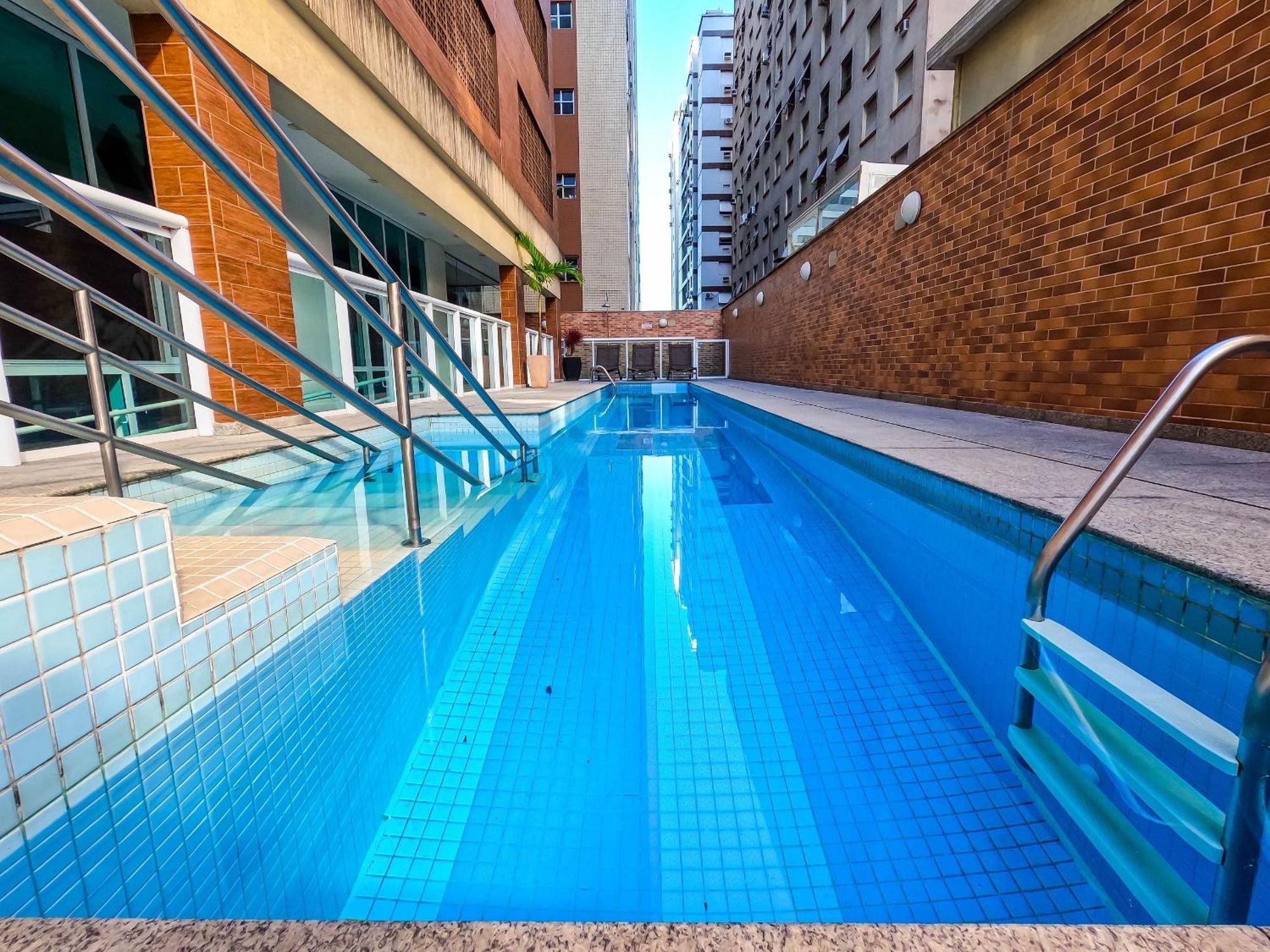Apartment Estanconfor Vista Mar Comgaragem Arrumacao Diaria, Ar Cond. E Cozinha *